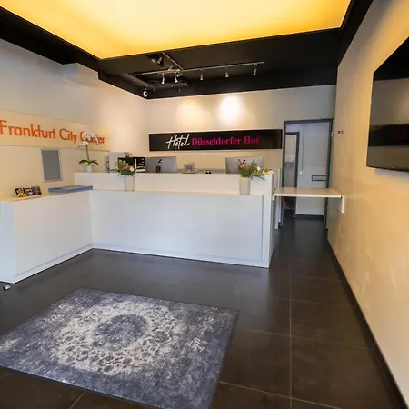 Отель Duesseldorfer Hof 3*