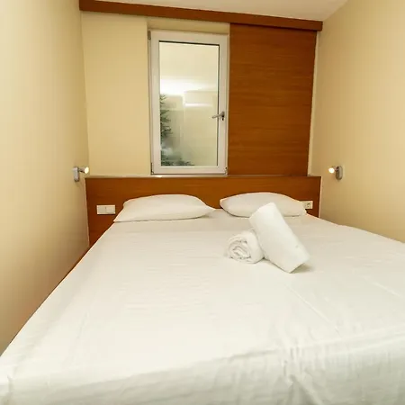 Duesseldorfer Hof 3* Франкфурт-на-Майне