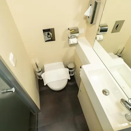 Duesseldorfer Hof Otel